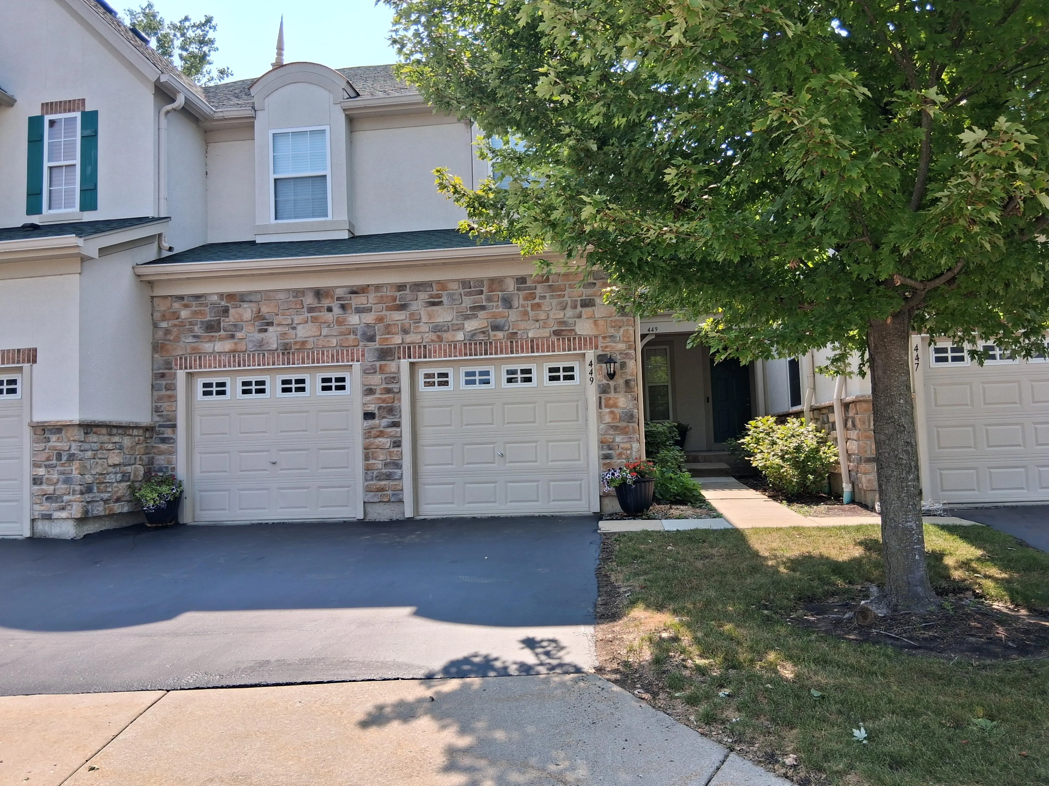 Exterior of 449 Bay Tree Circle